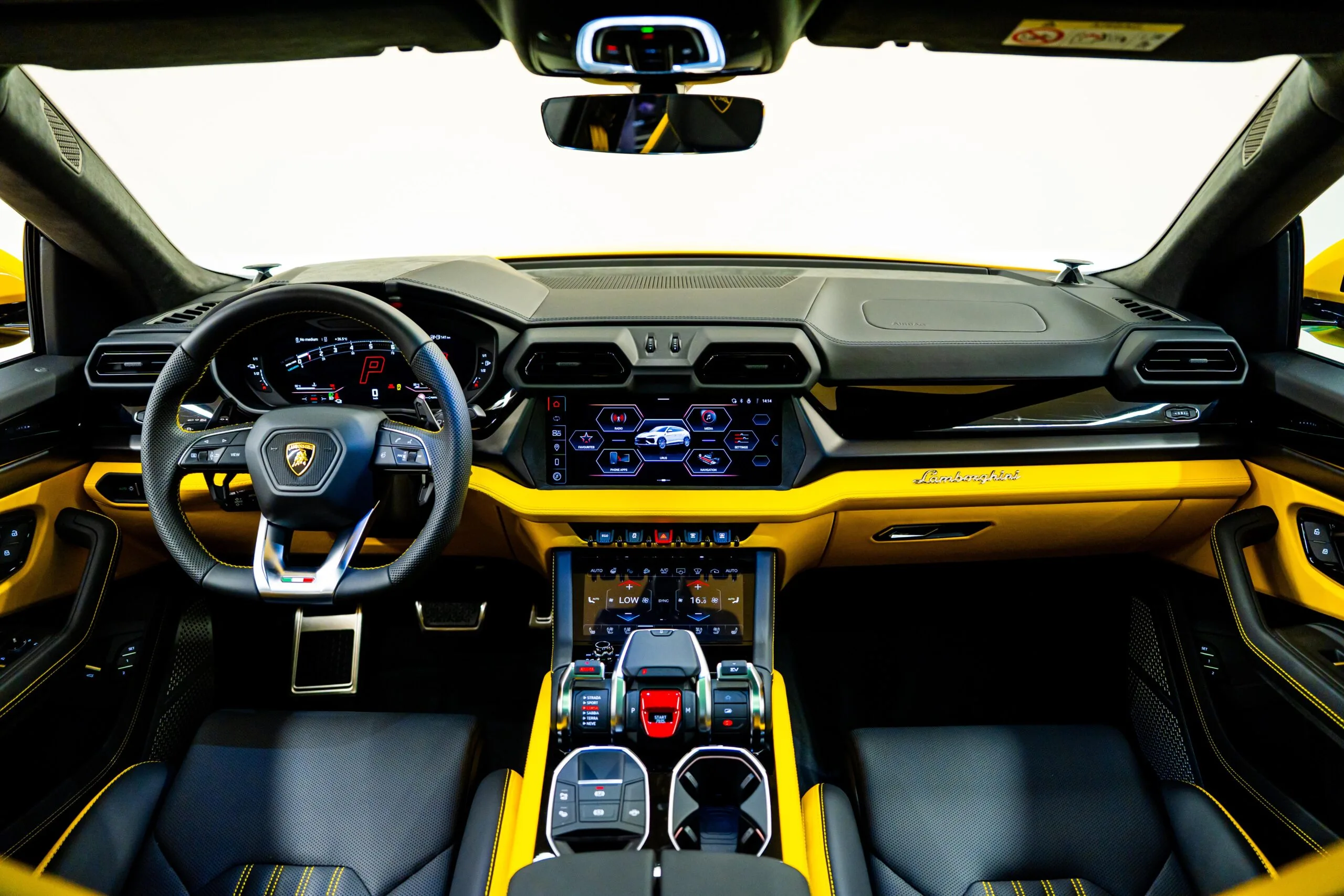 2025 Lamborghini Urus SE, 16/20