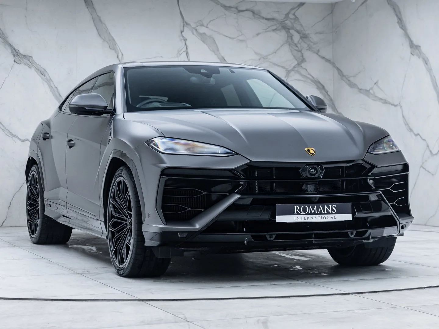 2025 Lamborghini Urus SE offered by a specialist dealer in Banstead, United Kingdom, main photo