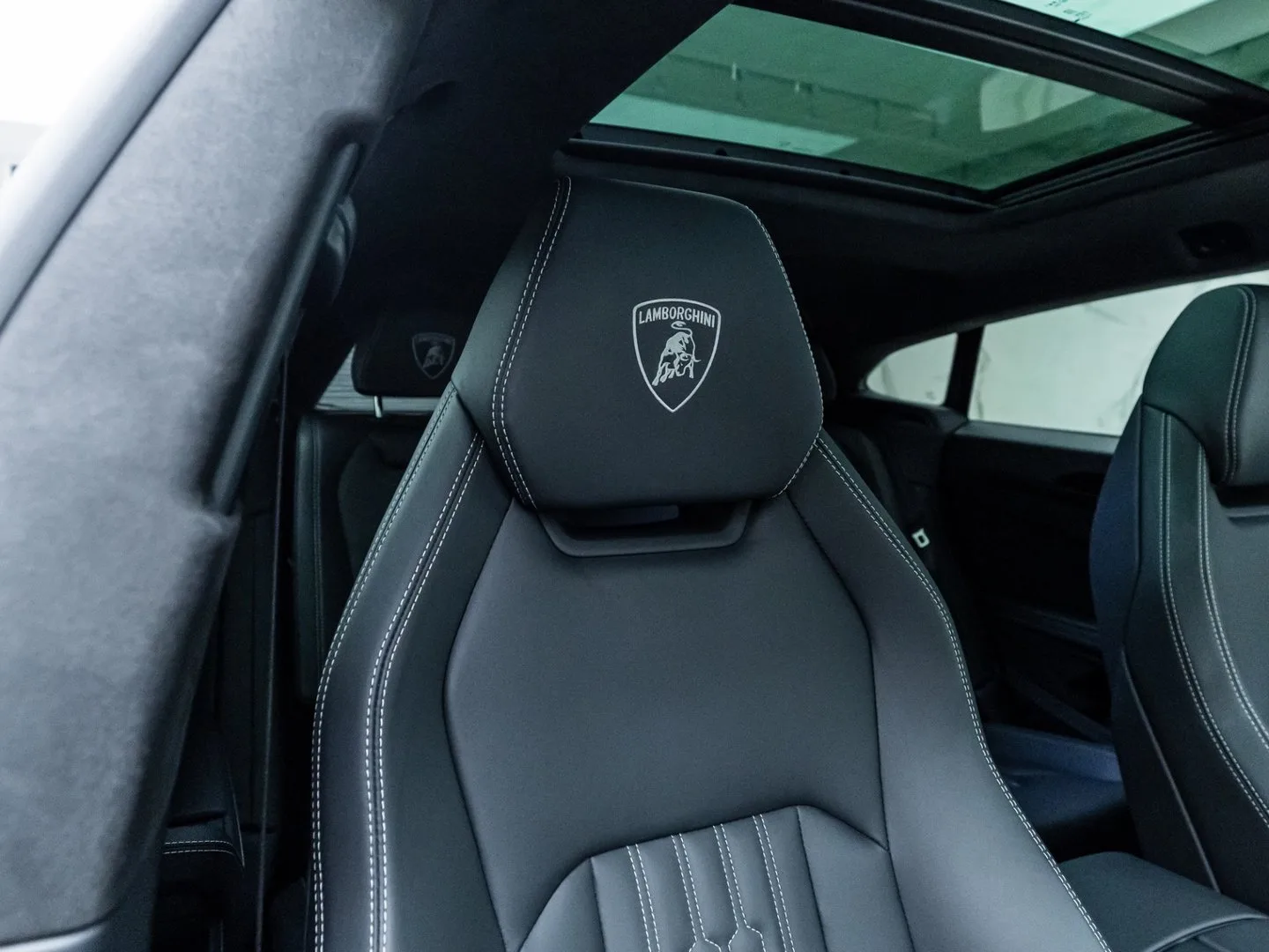 2025 Lamborghini Urus SE, 3/30
