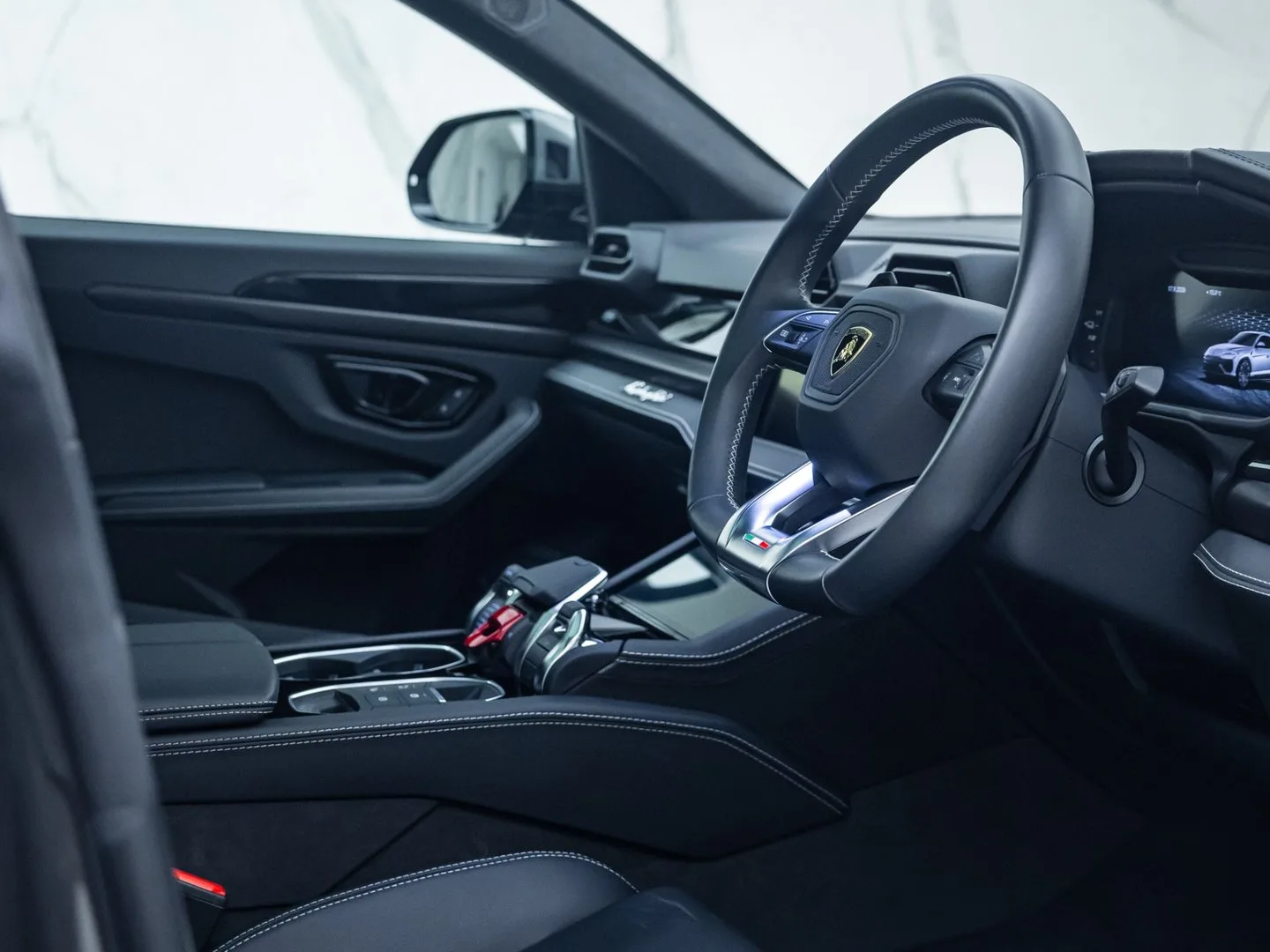 2025 Lamborghini Urus SE, 5/30