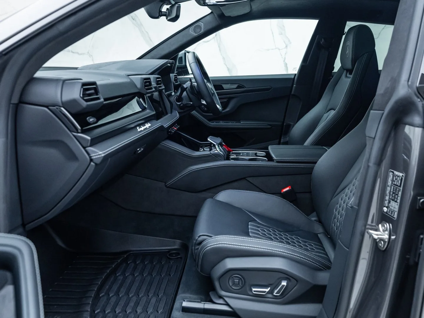 2025 Lamborghini Urus SE, 9/30