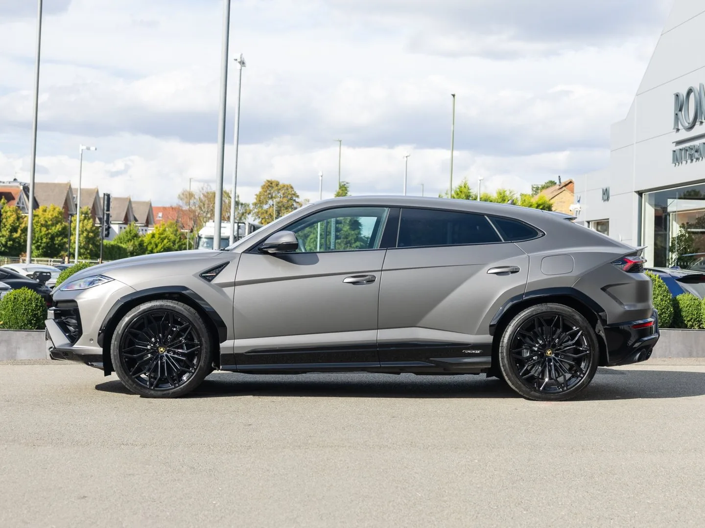 2025 Lamborghini Urus SE, 11/30