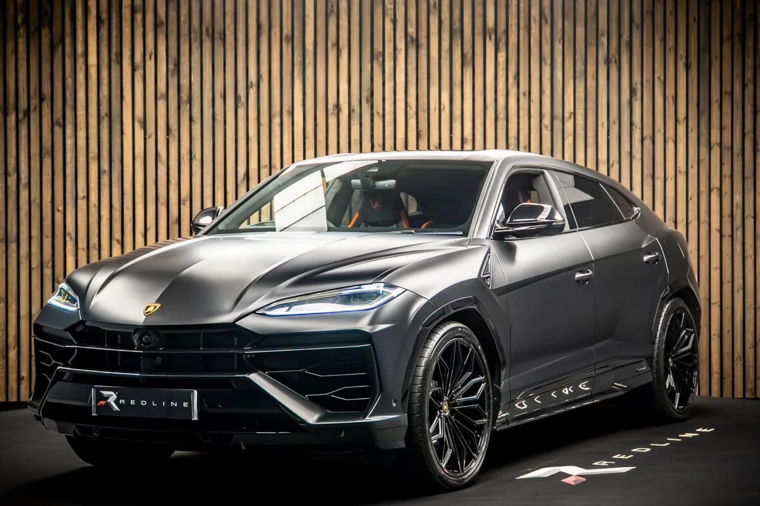 2025 Lamborghini Urus SE angeboten von einem Fachhändler in Knaresborough, Vereinigtes Königreich, Hauptfoto