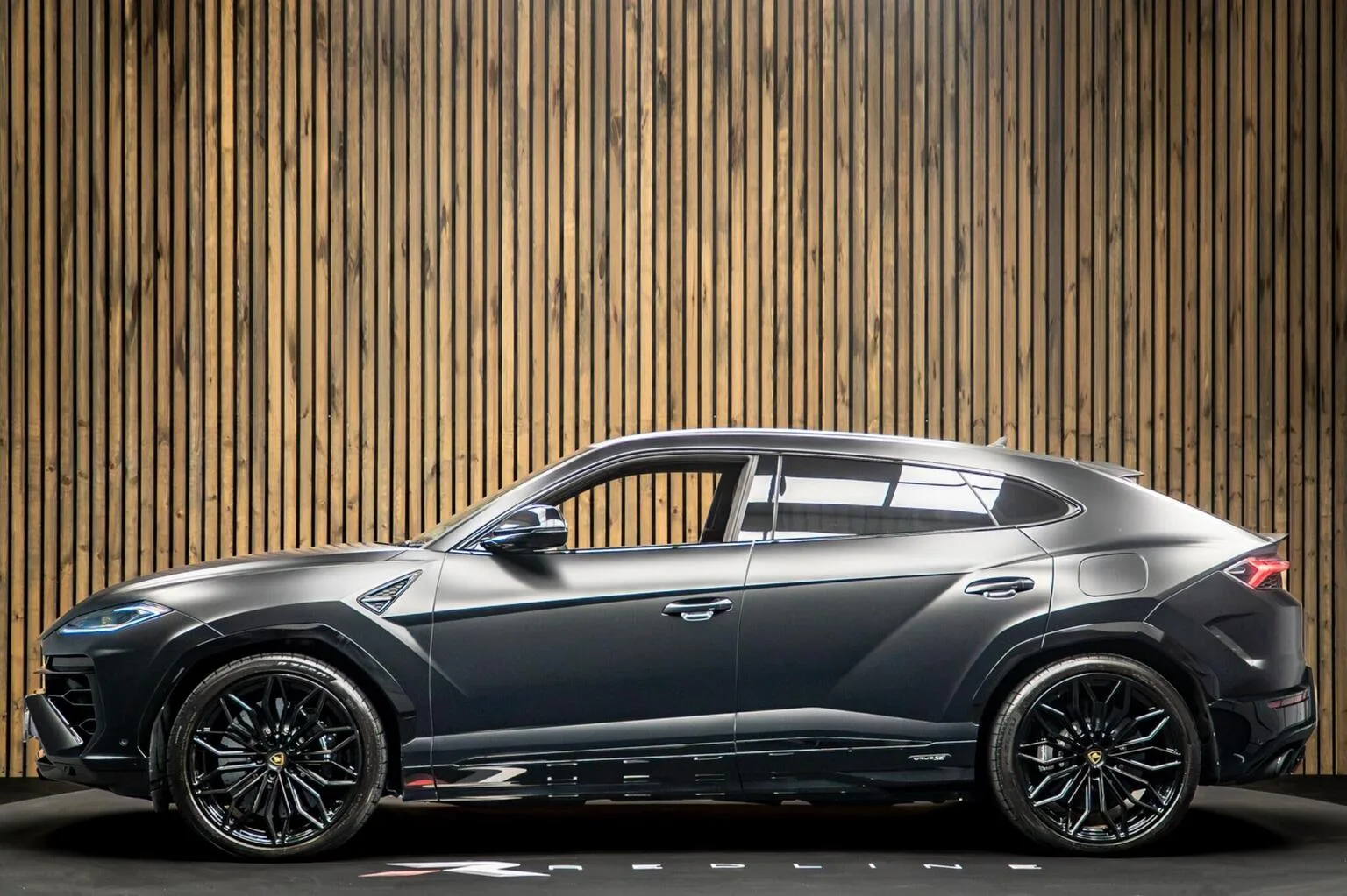 2025 Lamborghini Urus SE, 7/30
