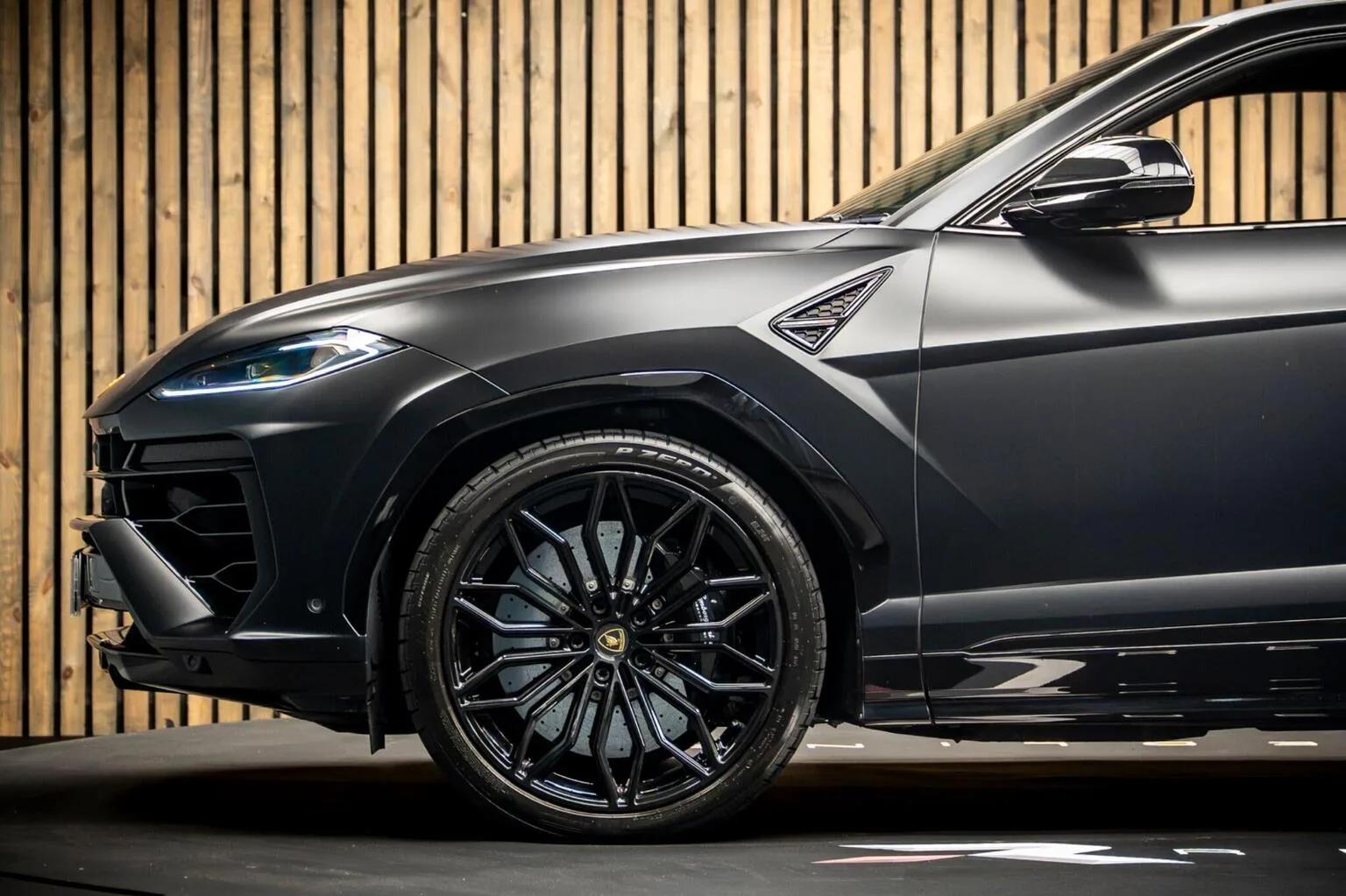 2025 Lamborghini Urus SE, 8/30