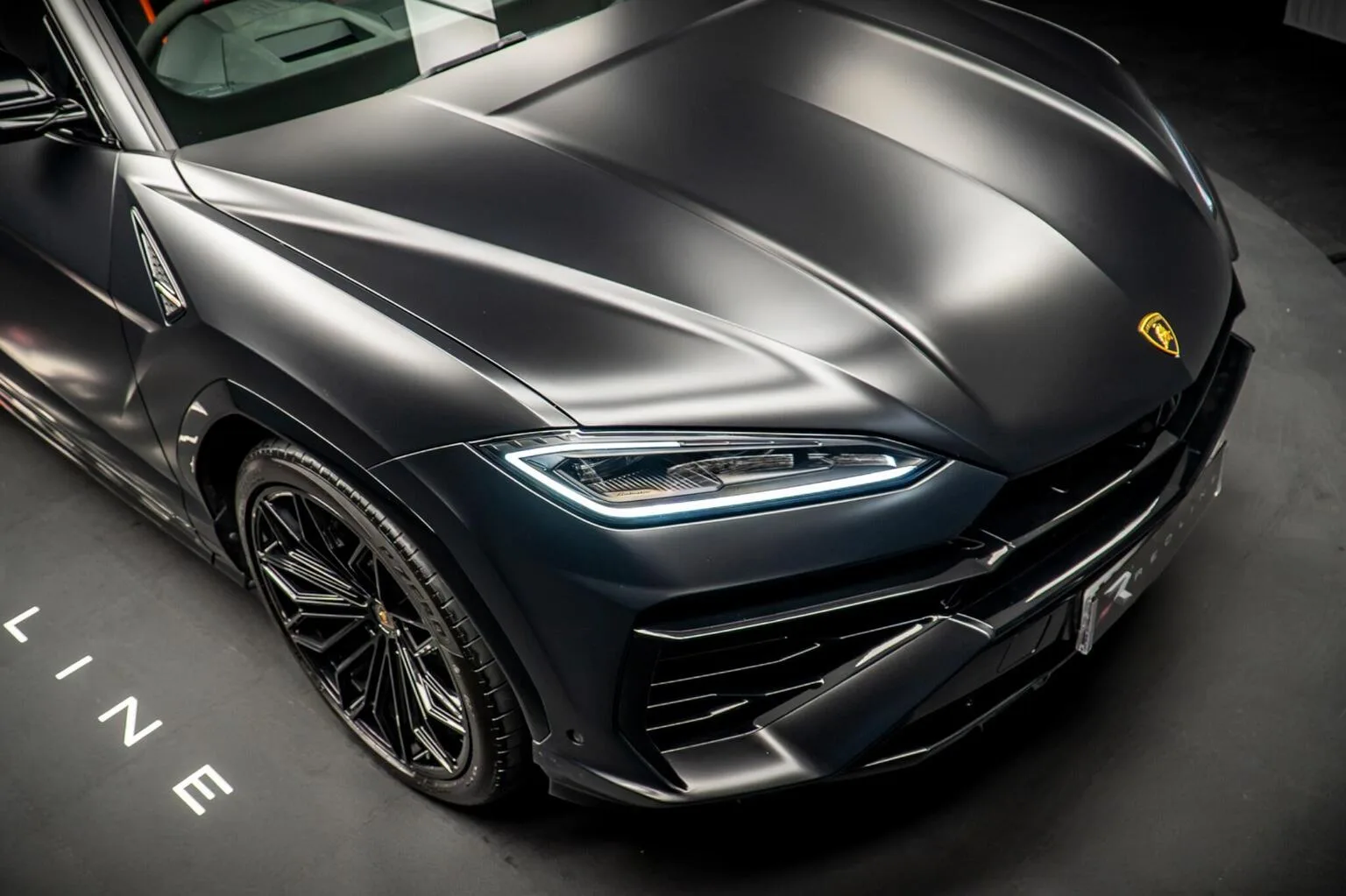 2025 Lamborghini Urus SE, 10/30