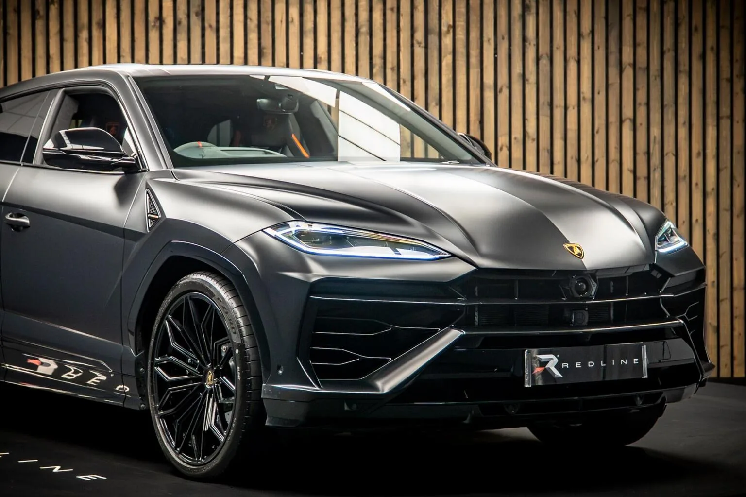 2025 Lamborghini Urus SE, 11/30