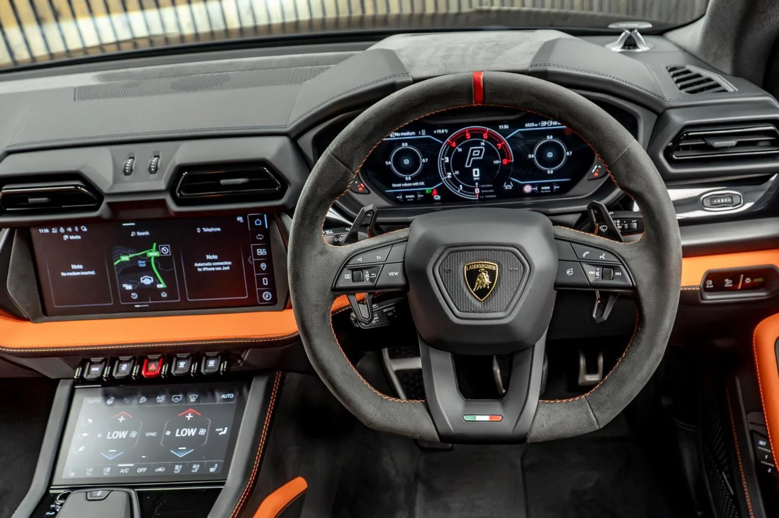 2025 Lamborghini Urus SE, 26/30