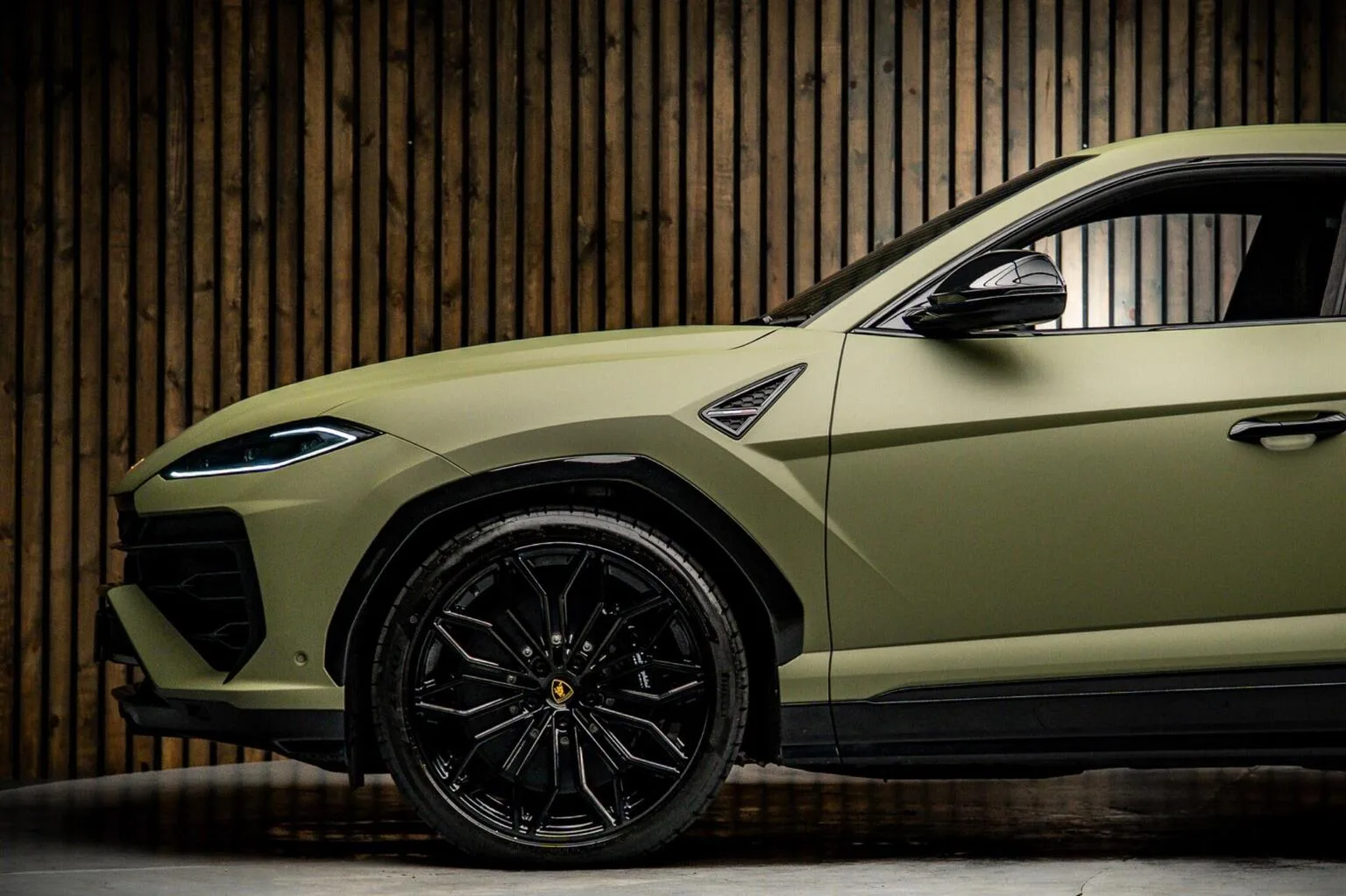 2025 Lamborghini Urus SE, 8/30
