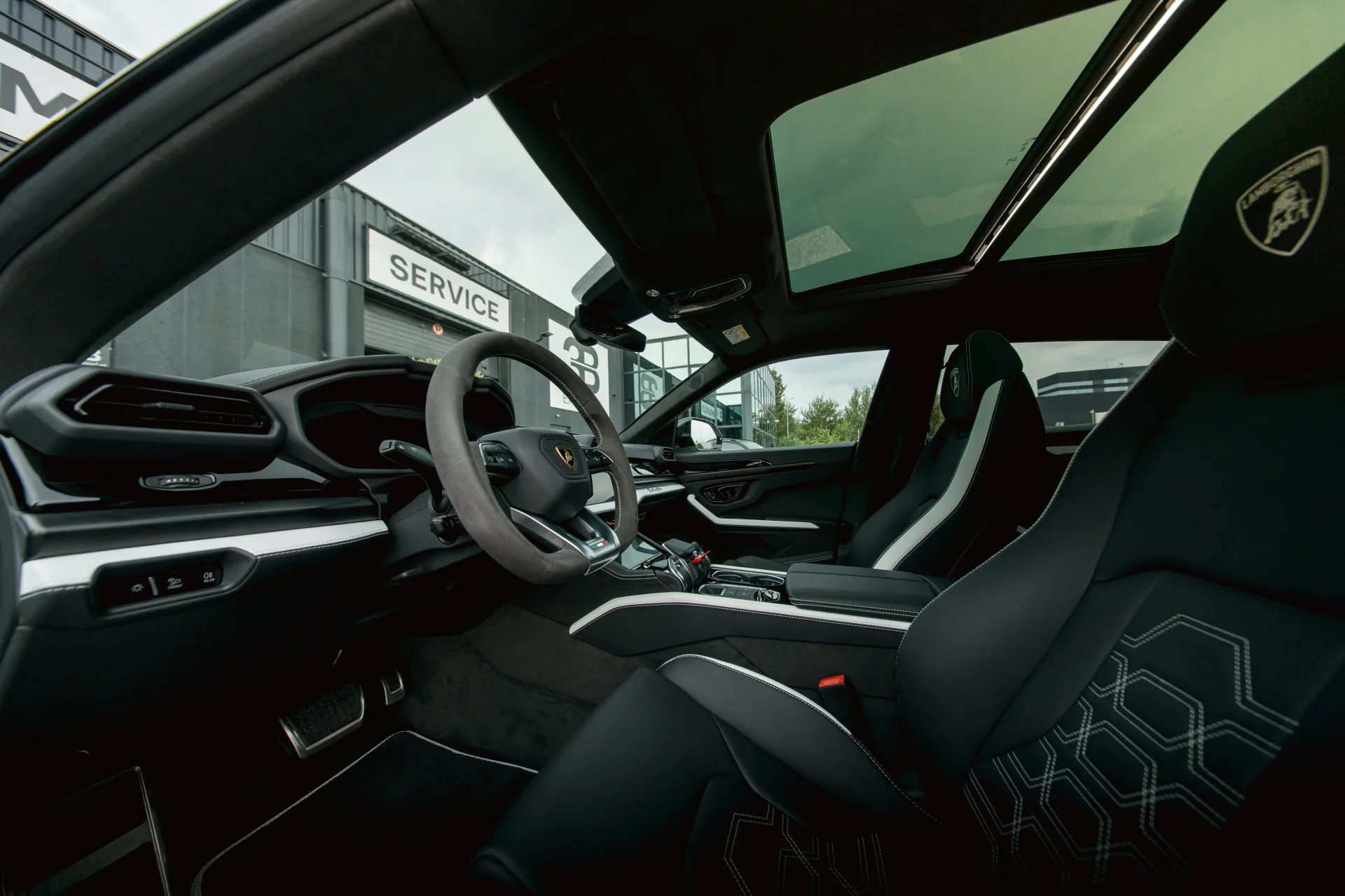 2025 Lamborghini Urus SE, 3/30