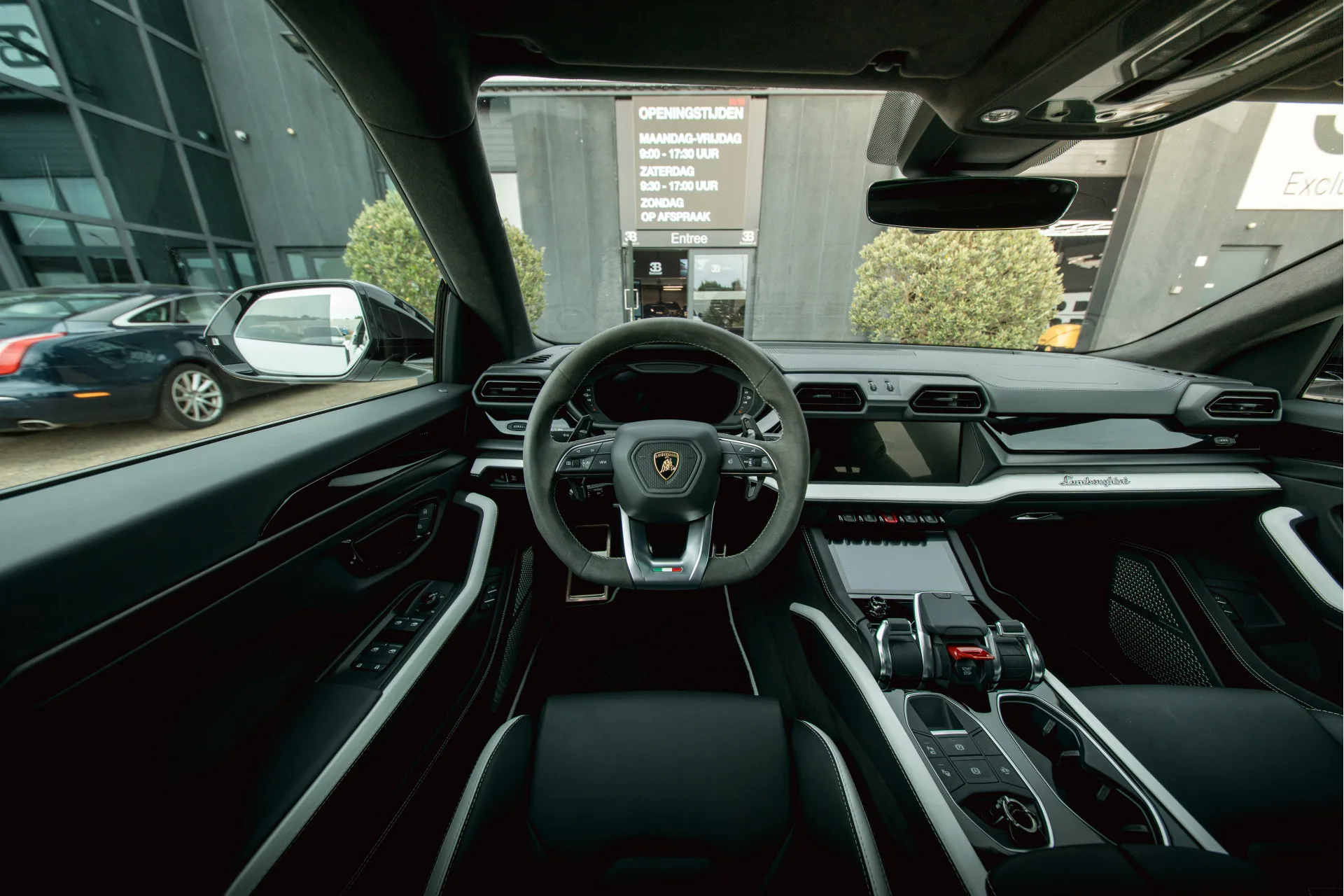 2025 Lamborghini Urus SE, 10/30