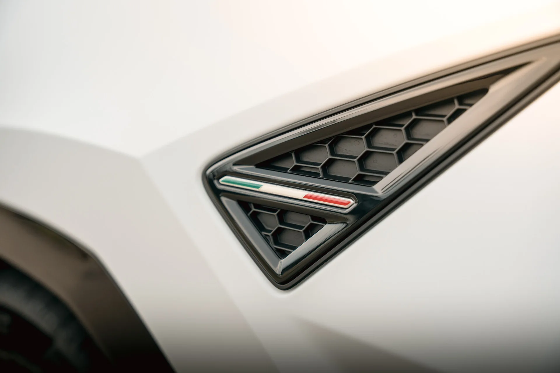 2025 Lamborghini Urus SE, 25/30