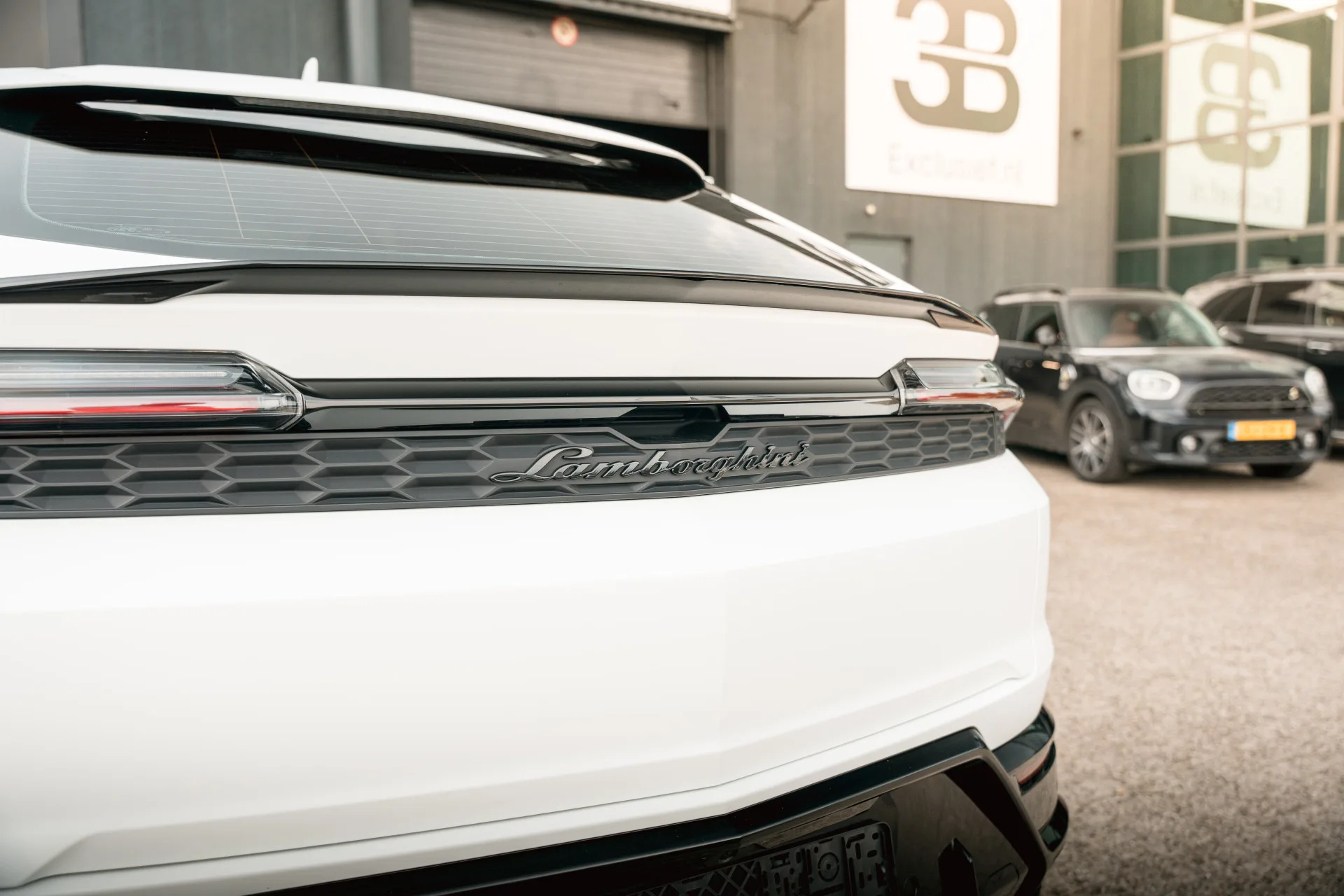 2025 Lamborghini Urus SE, 28/30