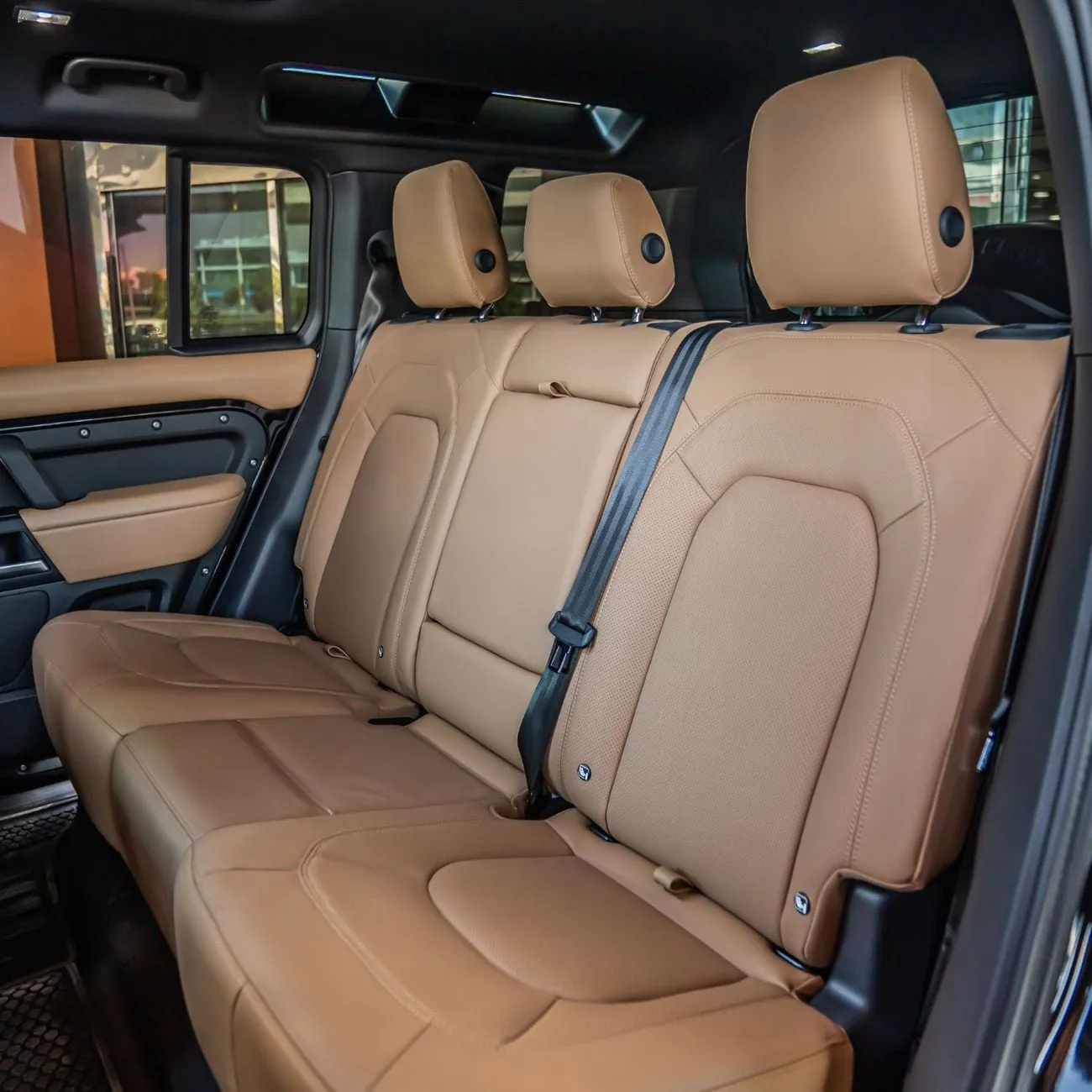 2025 Land Rover Defender 110 P400 X-Dynamic HSE, 11/16