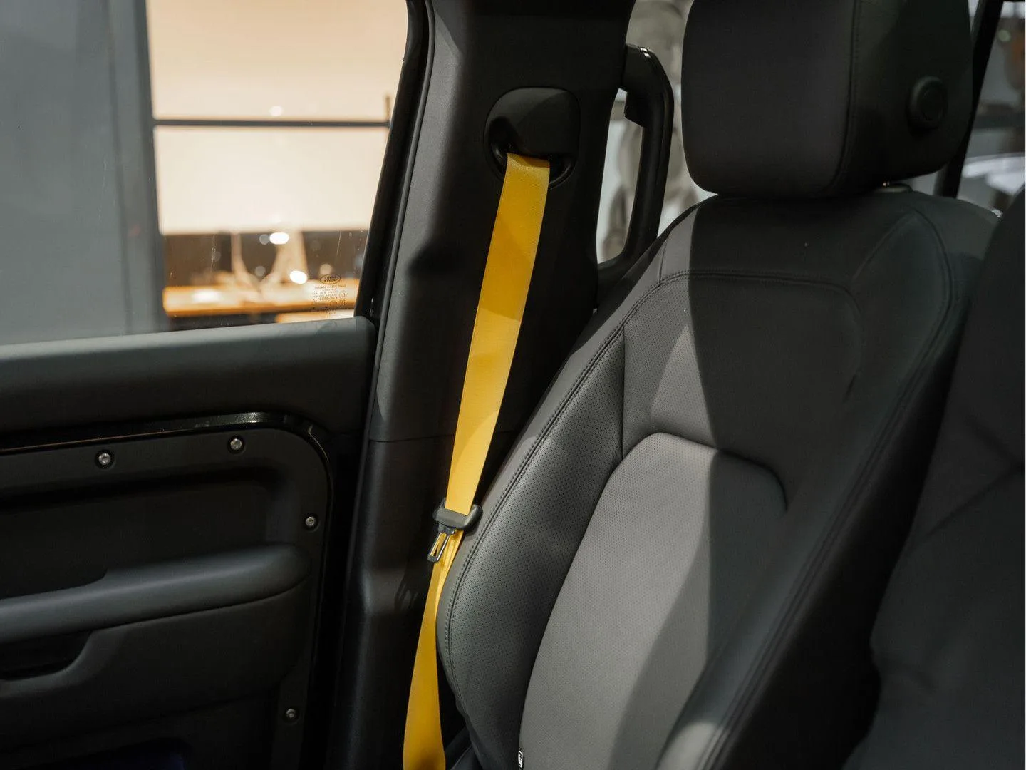 2025 Land Rover Defender 110 PHEV P300e X-Dynamic HSE Urban Automotive, 30/30