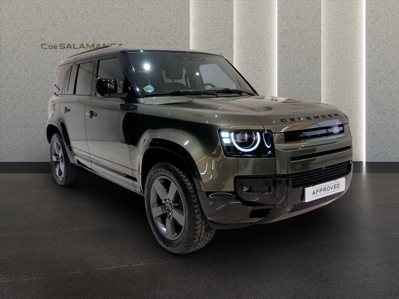 2025 Land Rover Defender, 3/22