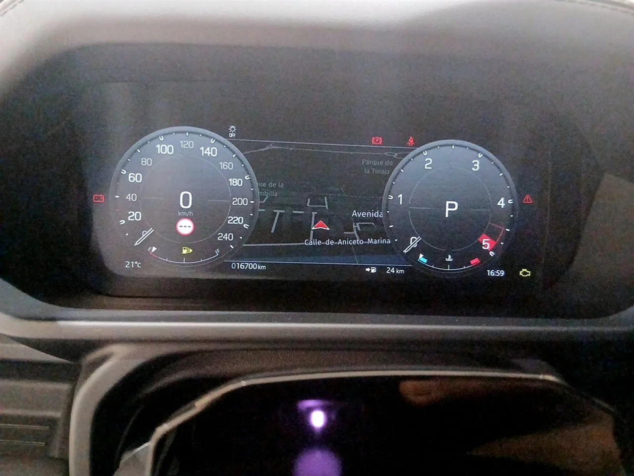 2025 Land Rover Defender, 13/22