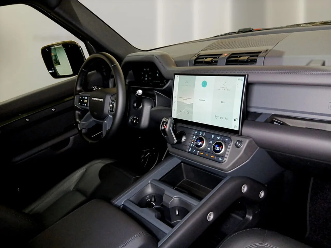 2025 Land Rover Defender, 15/22