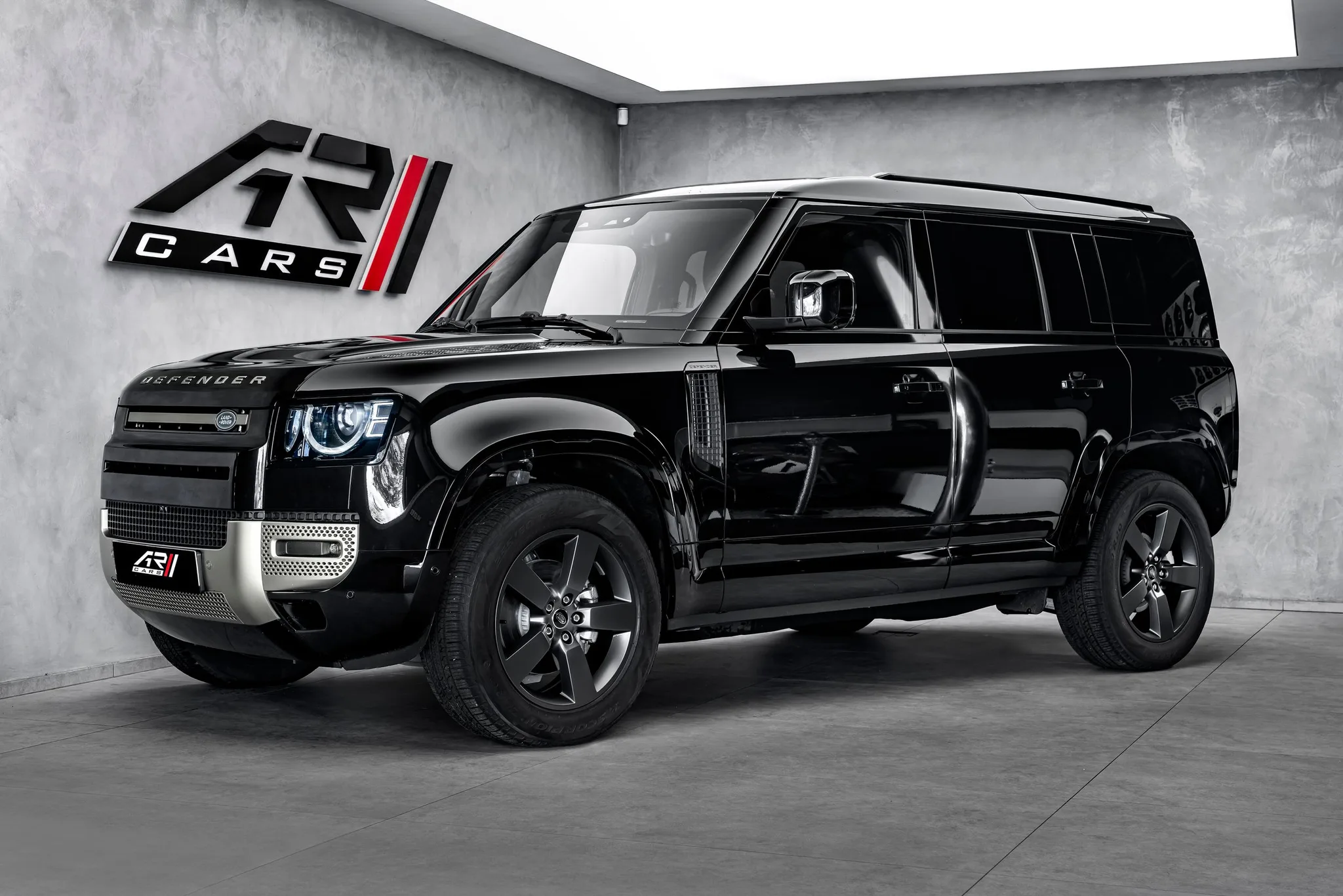 2025 Land Rover Defender D200 SE X-Dynamic offered by a specialist dealer in Ostrava, Czechia, main photo