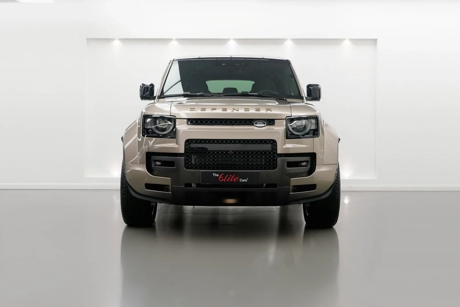 2025 Land Rover Defender OCTA, 5/14