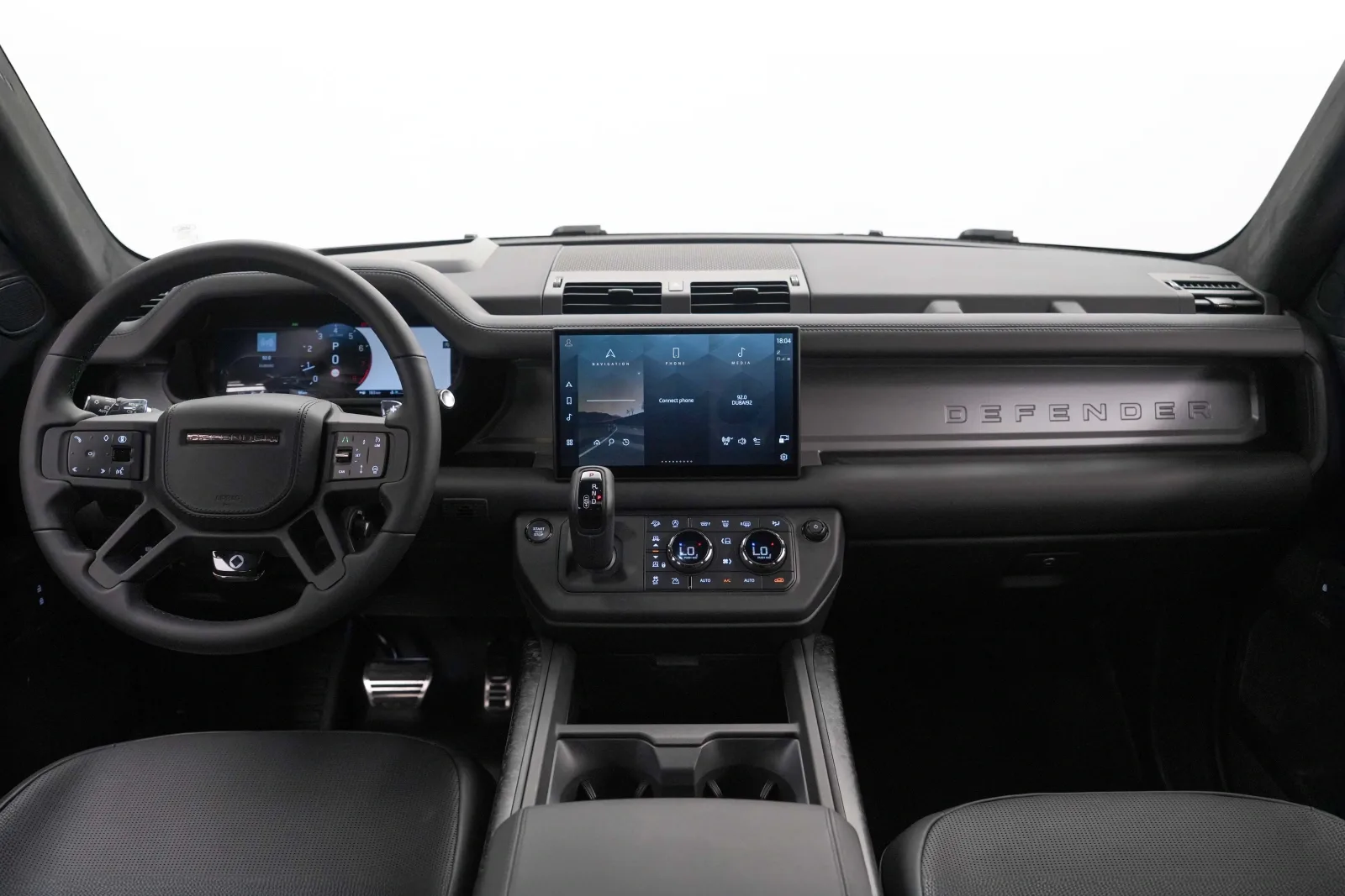 2025 Land Rover Defender OCTA, 8/14