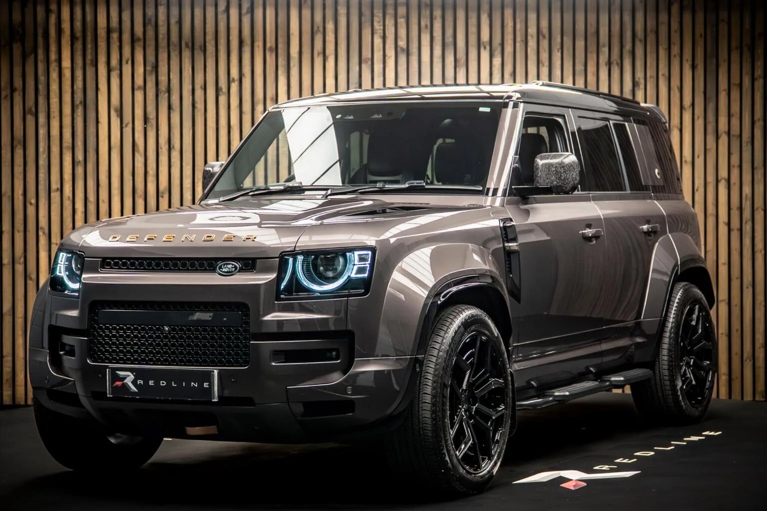 2025 Land Rover Defender OCTA Urban Automotive angeboten von einem Fachhändler in Knaresborough, Vereinigtes Königreich, Hauptfoto