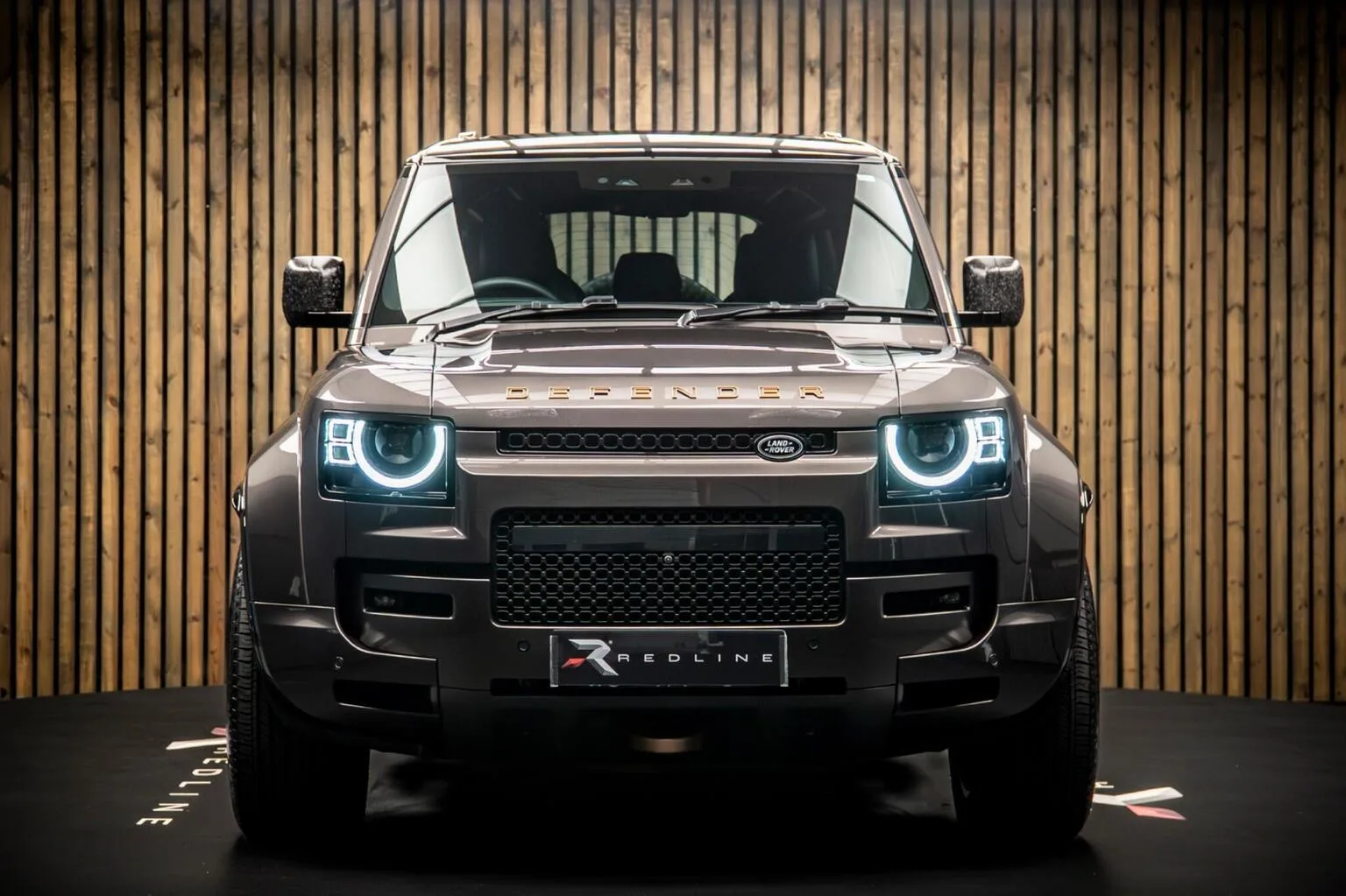 2025 Land Rover Defender OCTA Urban Automotive, 5/30