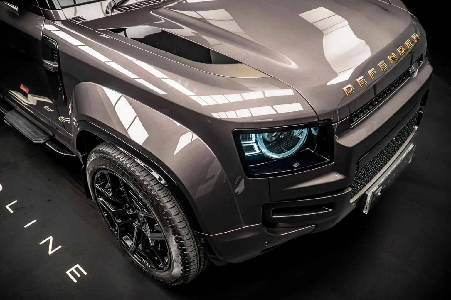 2025 Land Rover Defender OCTA Urban Automotive, 10/30