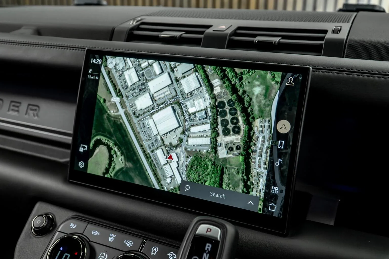 2025 Land Rover Defender OCTA Urban Automotive, 24/30