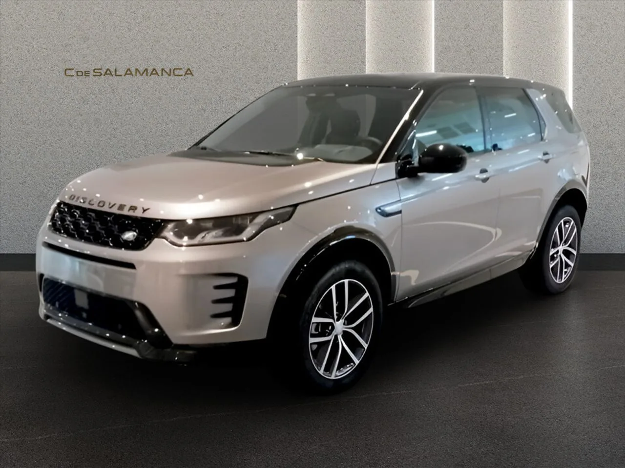 2025 Land Rover Discovery Sport angeboten von einem Fachhändler in Madrid, Hauptfoto