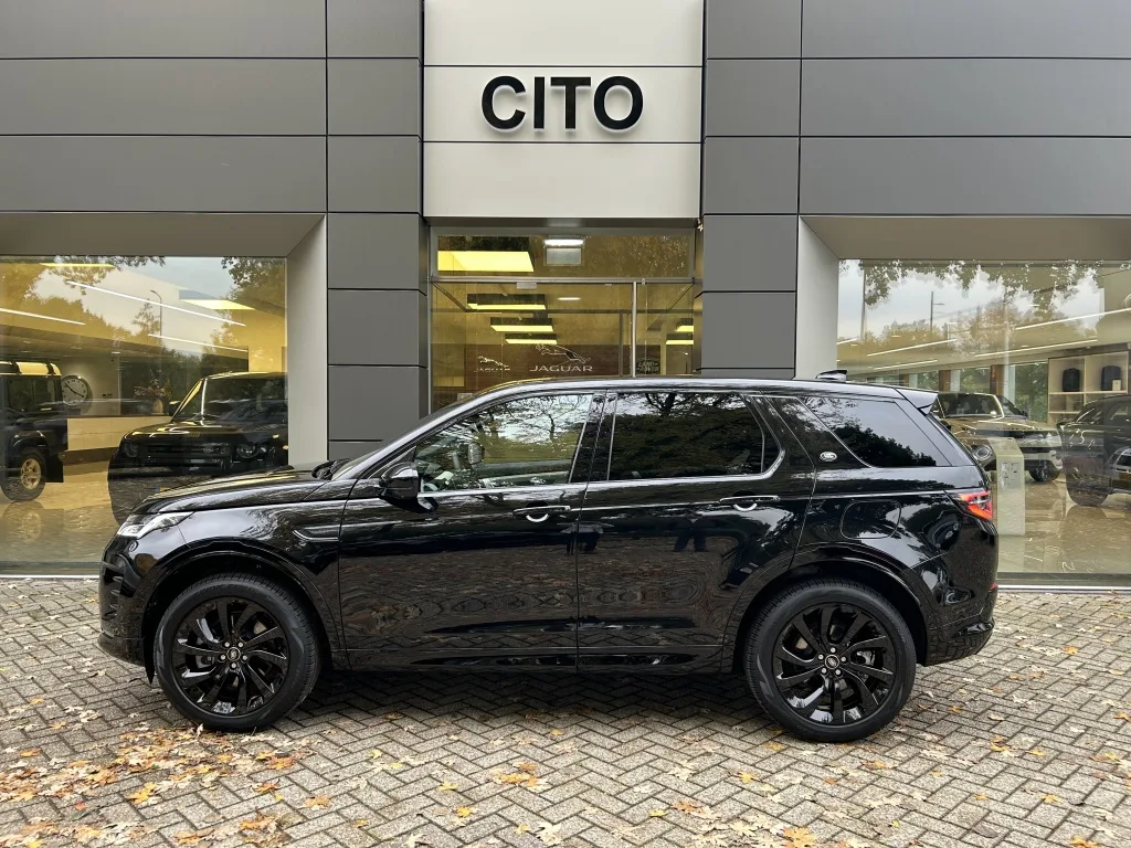 2025 Land Rover Discovery Sport P270e Dynamic Edition, 2/30