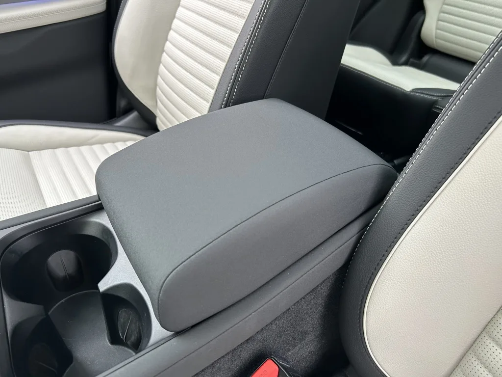 2025 Land Rover Discovery Sport P270e Dynamic Edition, 15/30