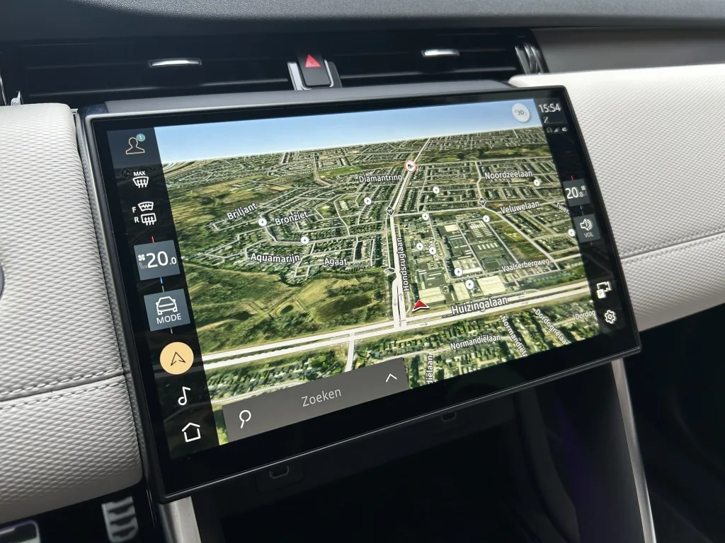 2025 Land Rover Discovery Sport P270e Dynamic Edition, 21/30