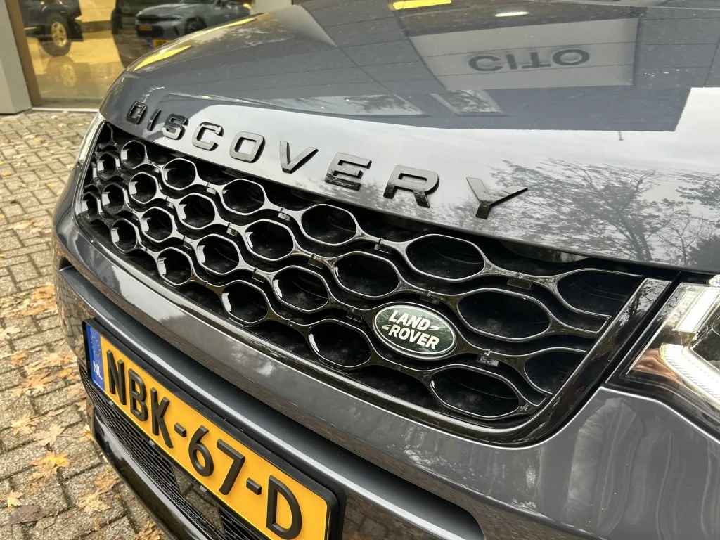 2025 Land Rover Discovery Sport P270e Dynamic SE, 18/30