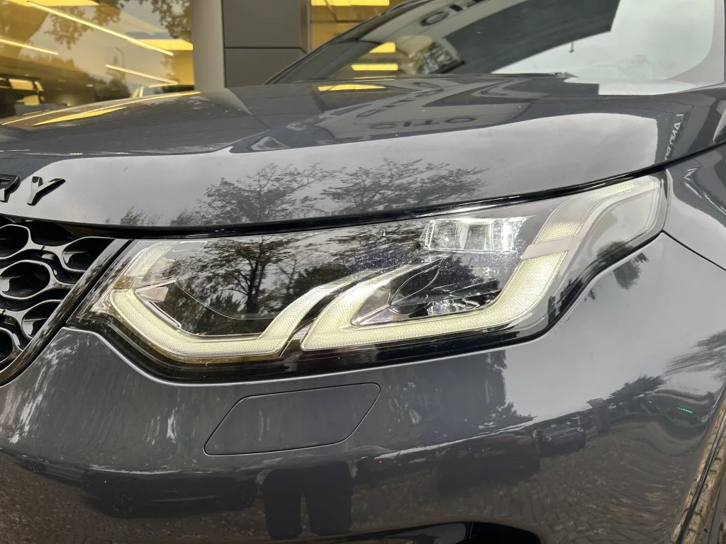 2025 Land Rover Discovery Sport P270e Dynamic SE, 27/30