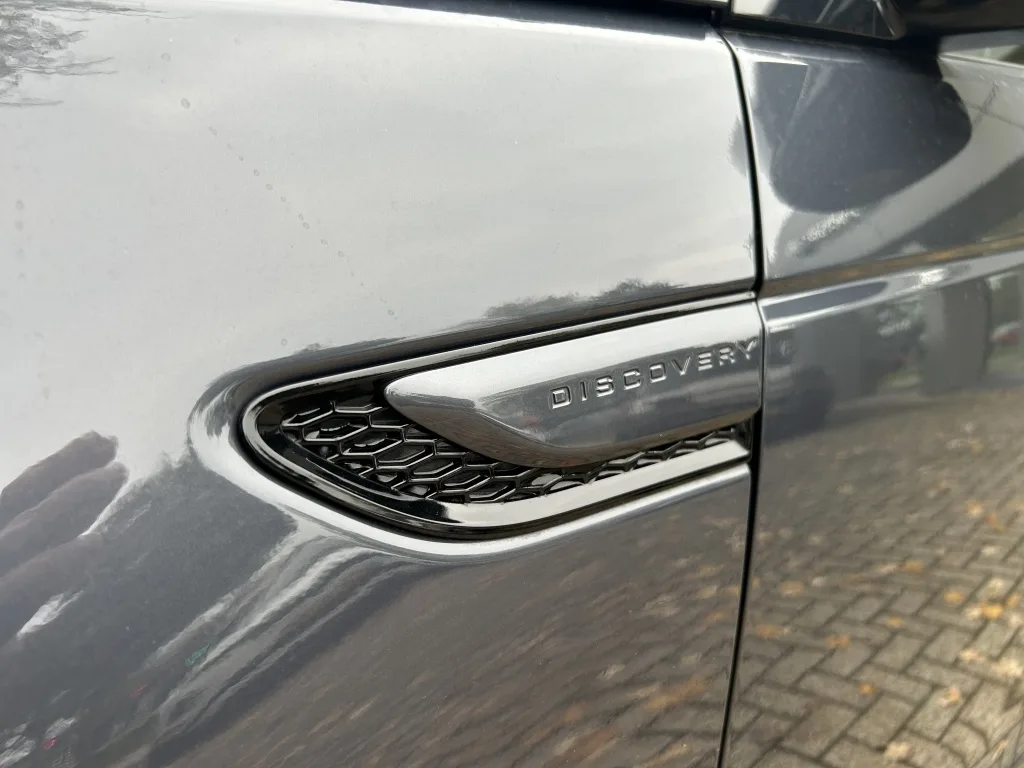 2025 Land Rover Discovery Sport P270e Dynamic SE, 28/30