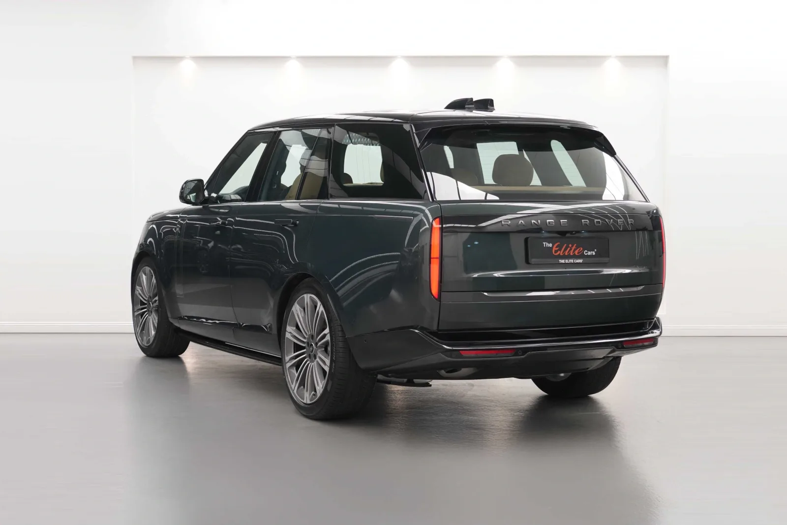 2025 Land Rover Range Rover Autobiography P400, 4/17
