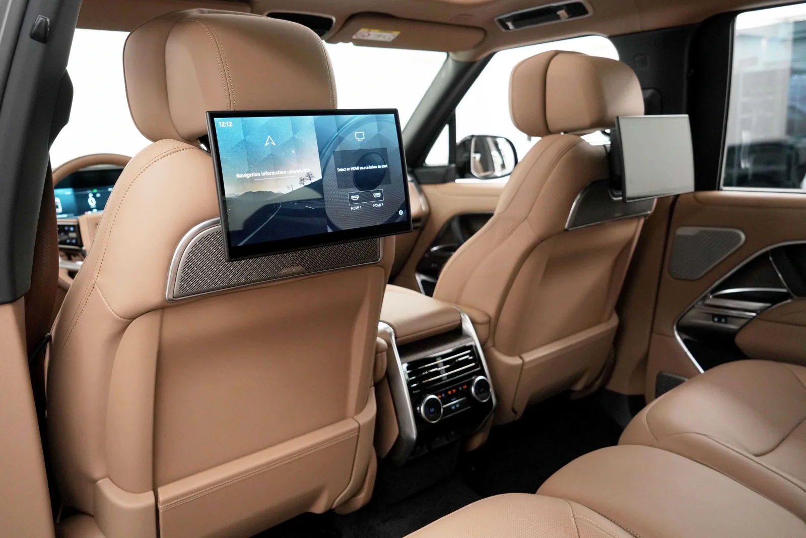 2025 Land Rover Range Rover Autobiography P400, 14/17