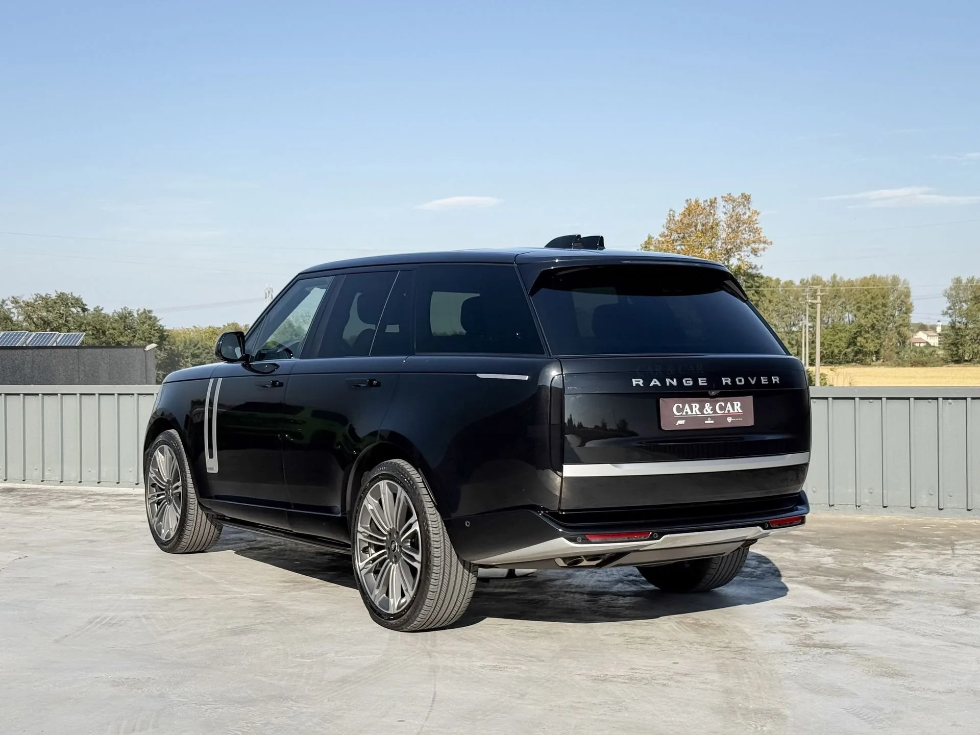 2025 Land Rover Range Rover, 2/21