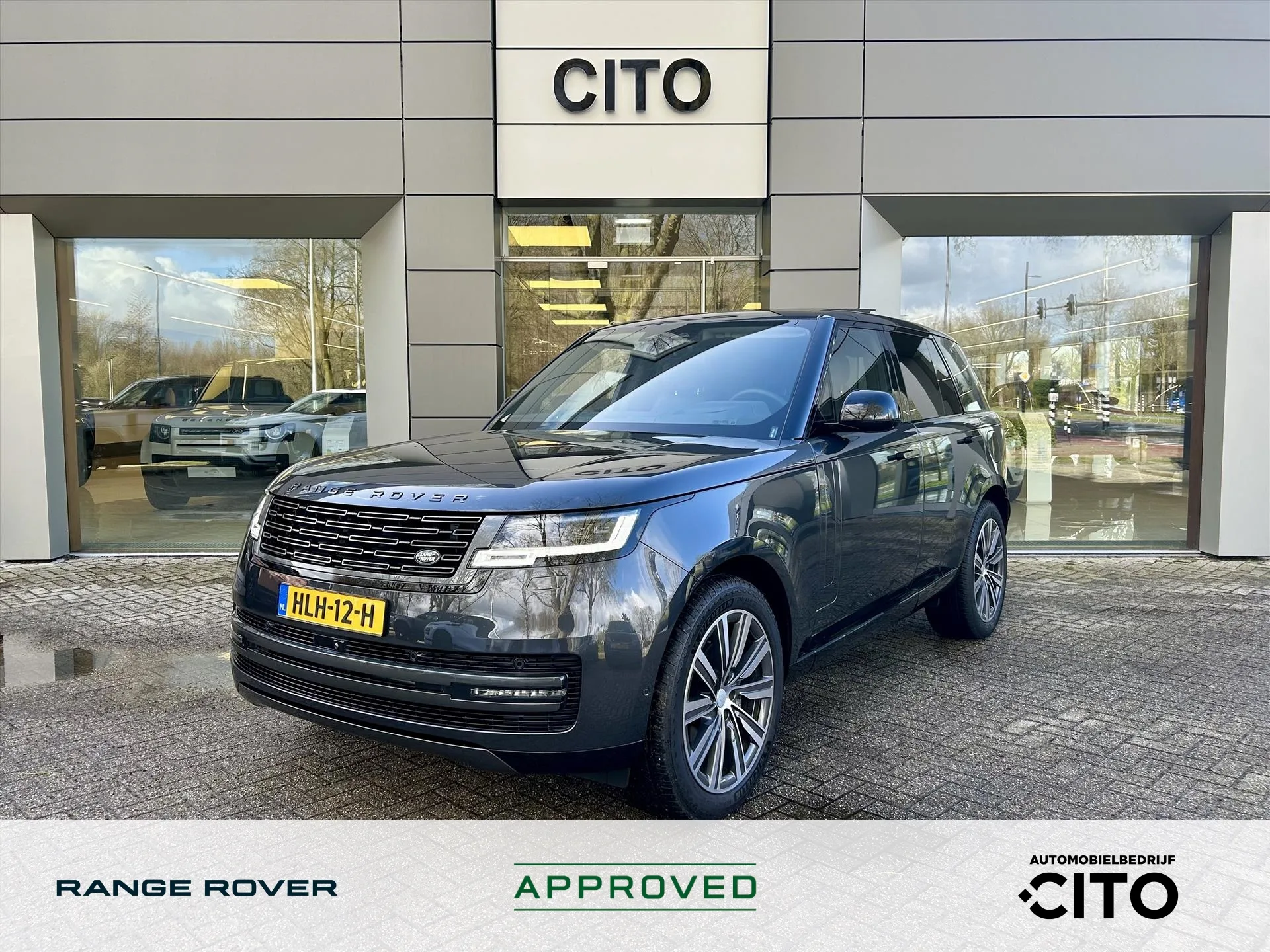 2025 Land Rover Range Rover proposée par un concessionnaire spécialisé à Eindhoven, Pays-Bas, photo principale