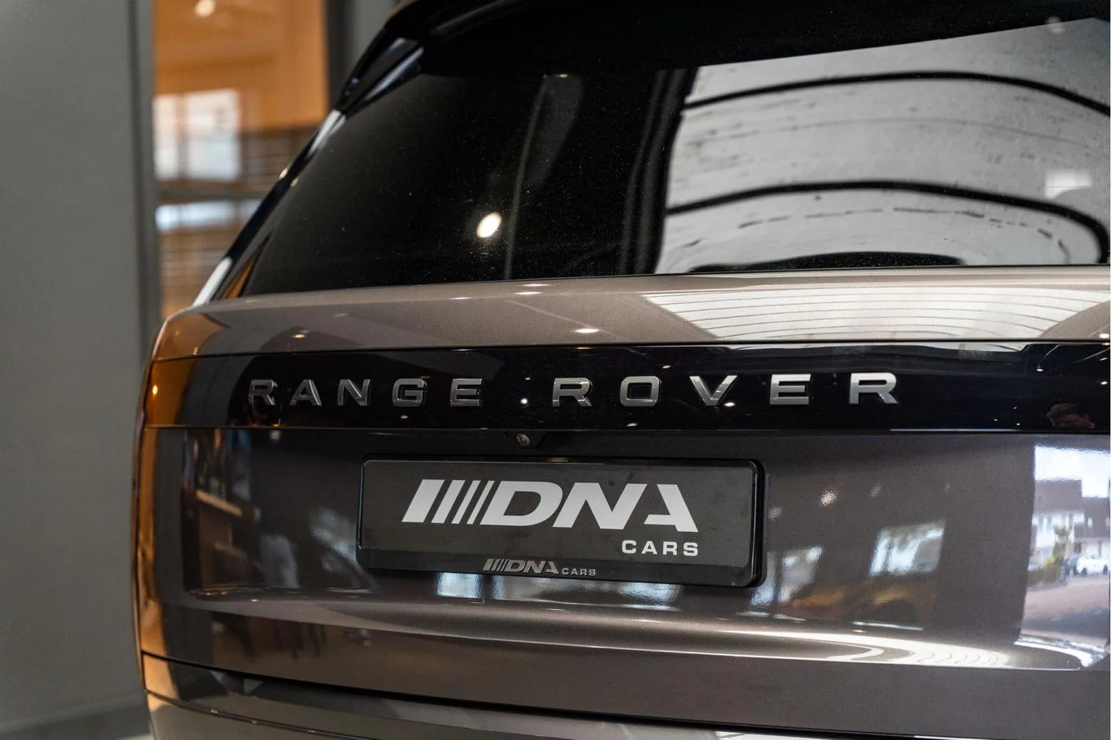 2025 Land Rover Range Rover P460e HSE, 17/30