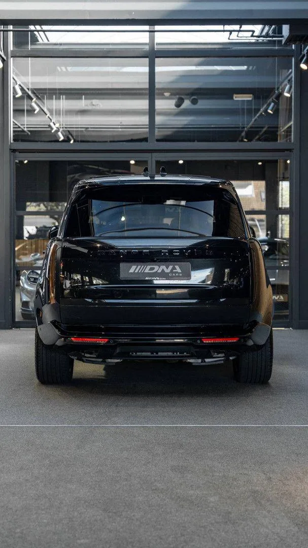 2025 Land Rover Range Rover P460e HSE, 24/30