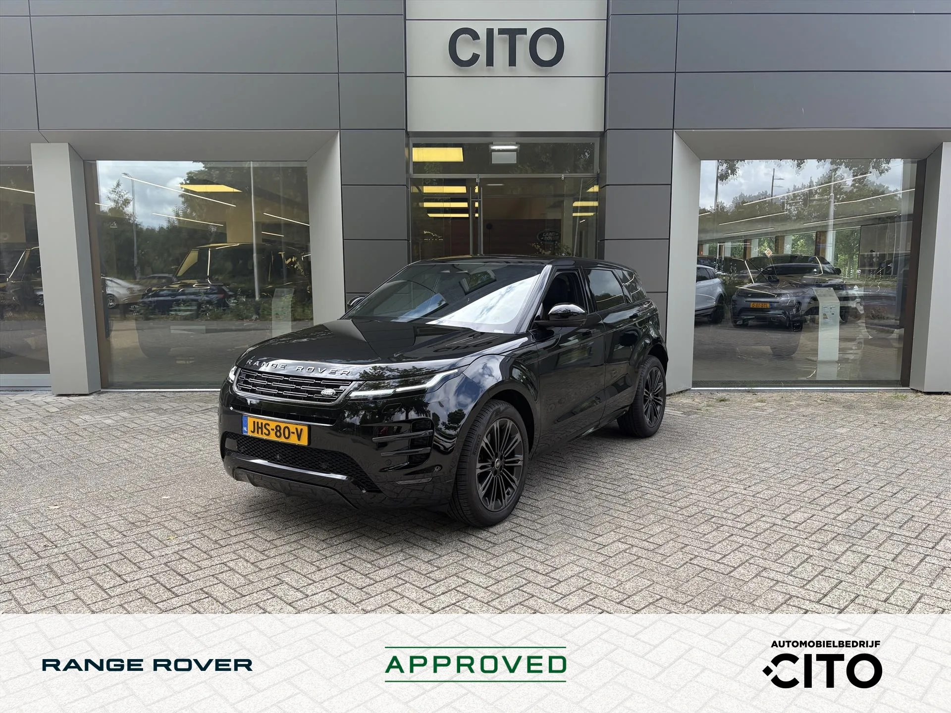 2025 Land Rover Range Rover Evoque proposée par un concessionnaire spécialisé à Eindhoven, Pays-Bas, photo principale