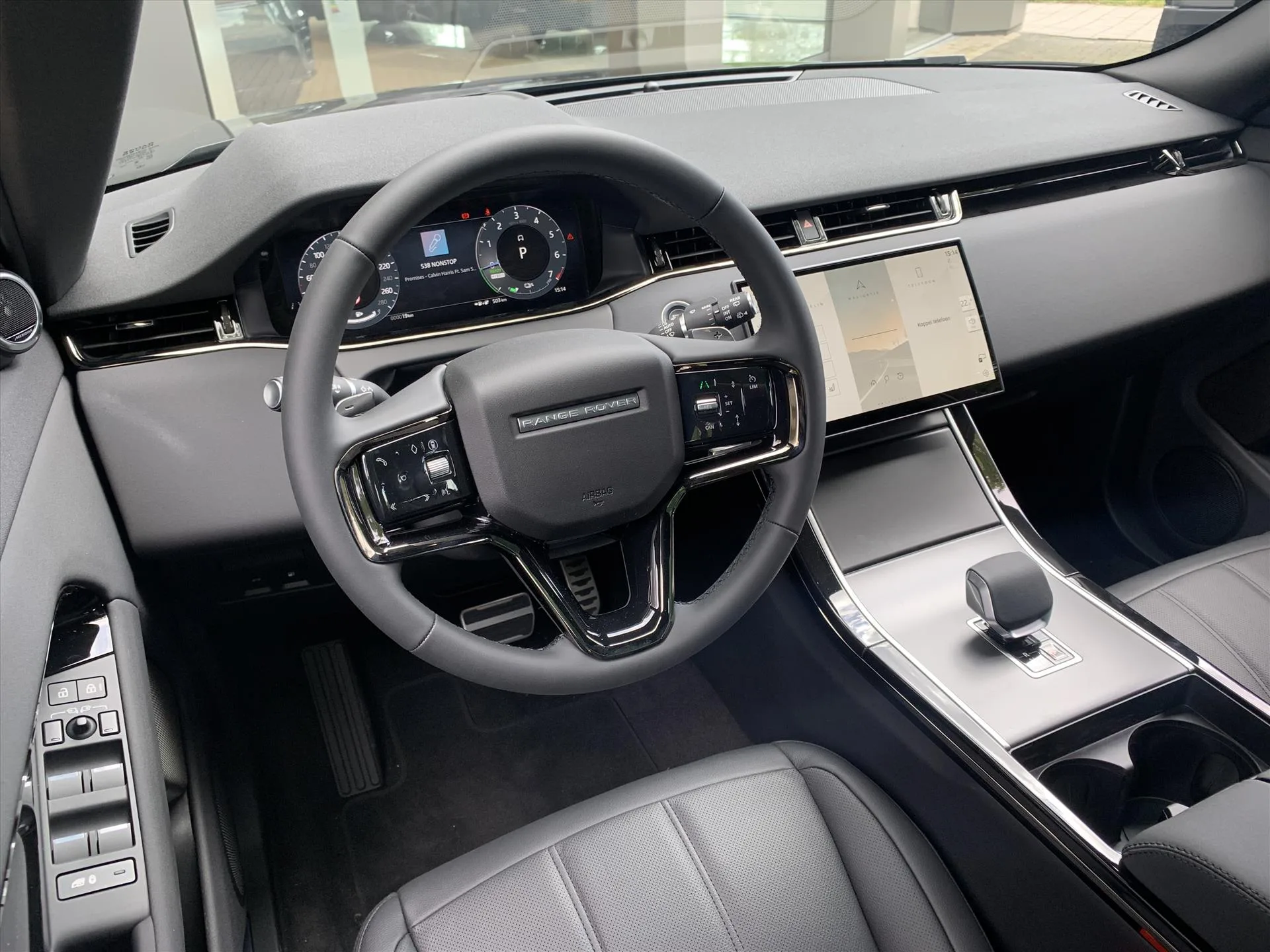 2025 Land Rover Range Rover Evoque, 7/30