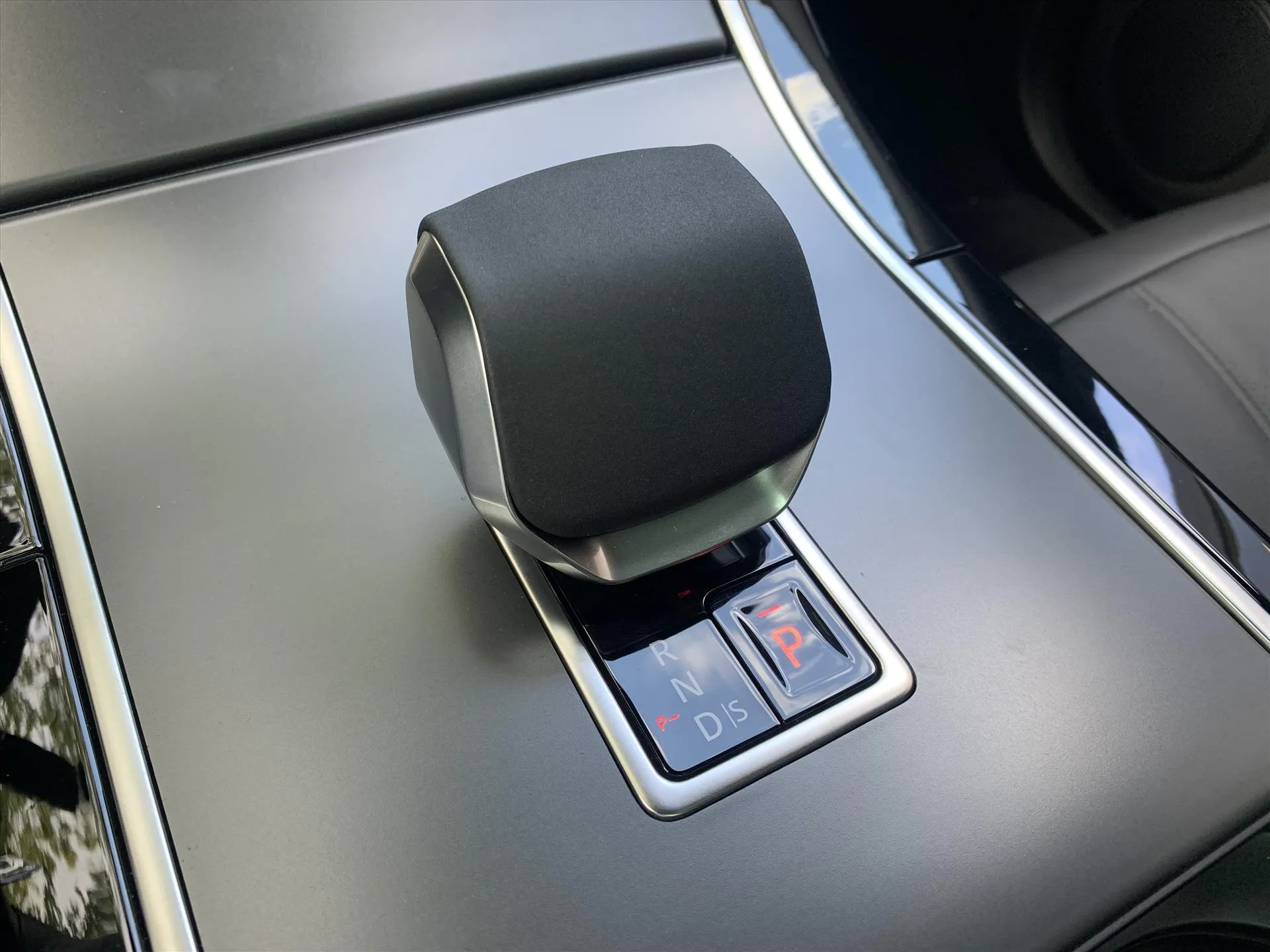 2025 Land Rover Range Rover Evoque, 8/30