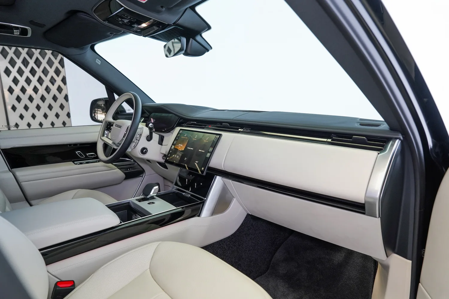 2025 Land Rover Range Rover, 7/13