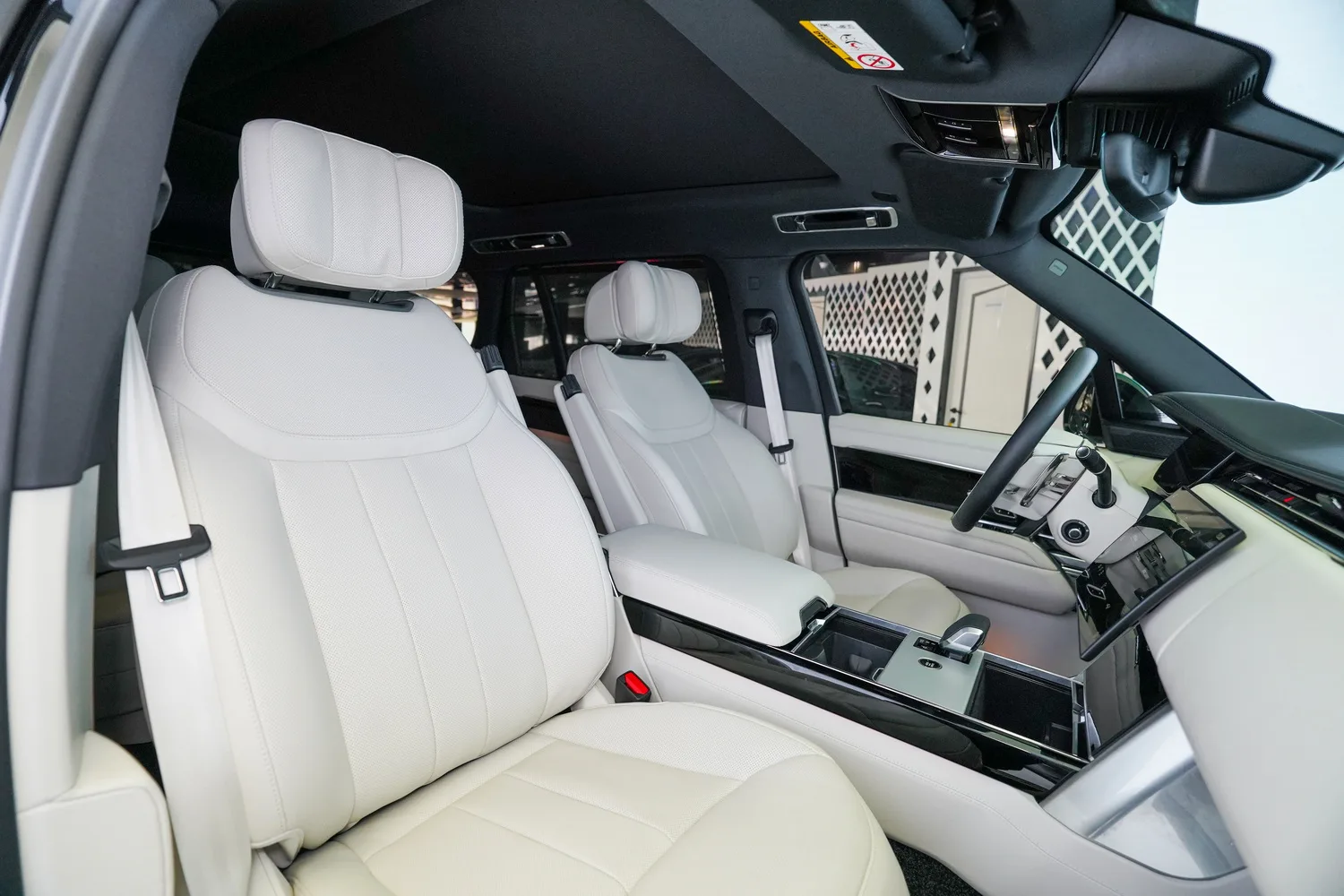 2025 Land Rover Range Rover, 9/13