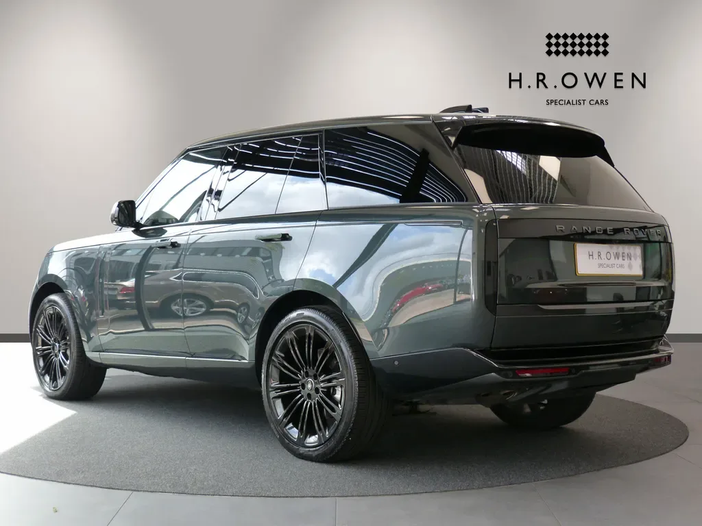 2025 Land Rover Range Rover, 2/28