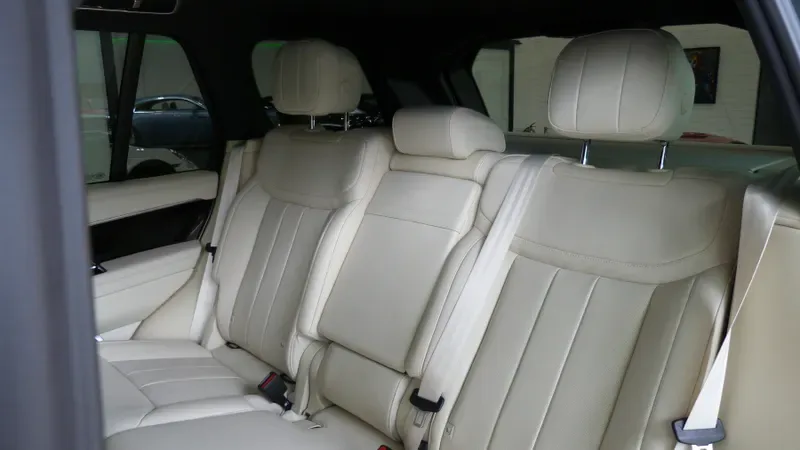 2025 Land Rover Range Rover, 18/28