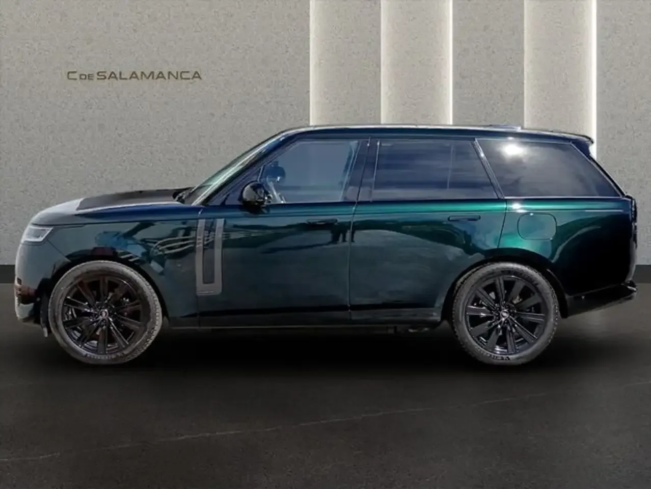 2025 Land Rover Range Rover P460e, 8/22